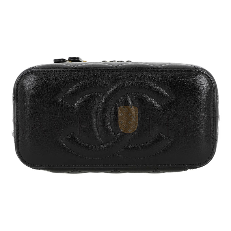 CHANEL BLACK ARGYLE LAMBSKIN COSMETIC BAG WITH GOLD HARDWARE AP3663 (16*10*9cm)
